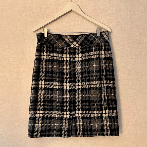 L.L. Bean, Plaid, Wool Blend, Knee Skirt, Sz 12, Gray, Black, Ivory, Lined, GUC - Picture 6 of 8